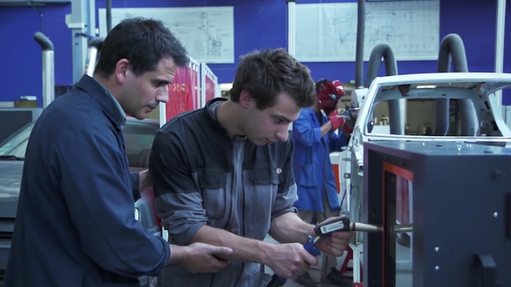 Preparing Highly Skilled Welders with Mixed Reality