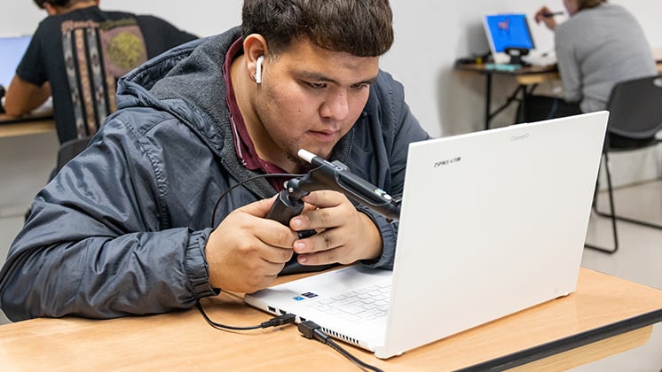 Enhancing Language Learning for ELL Students with zSpace Technology